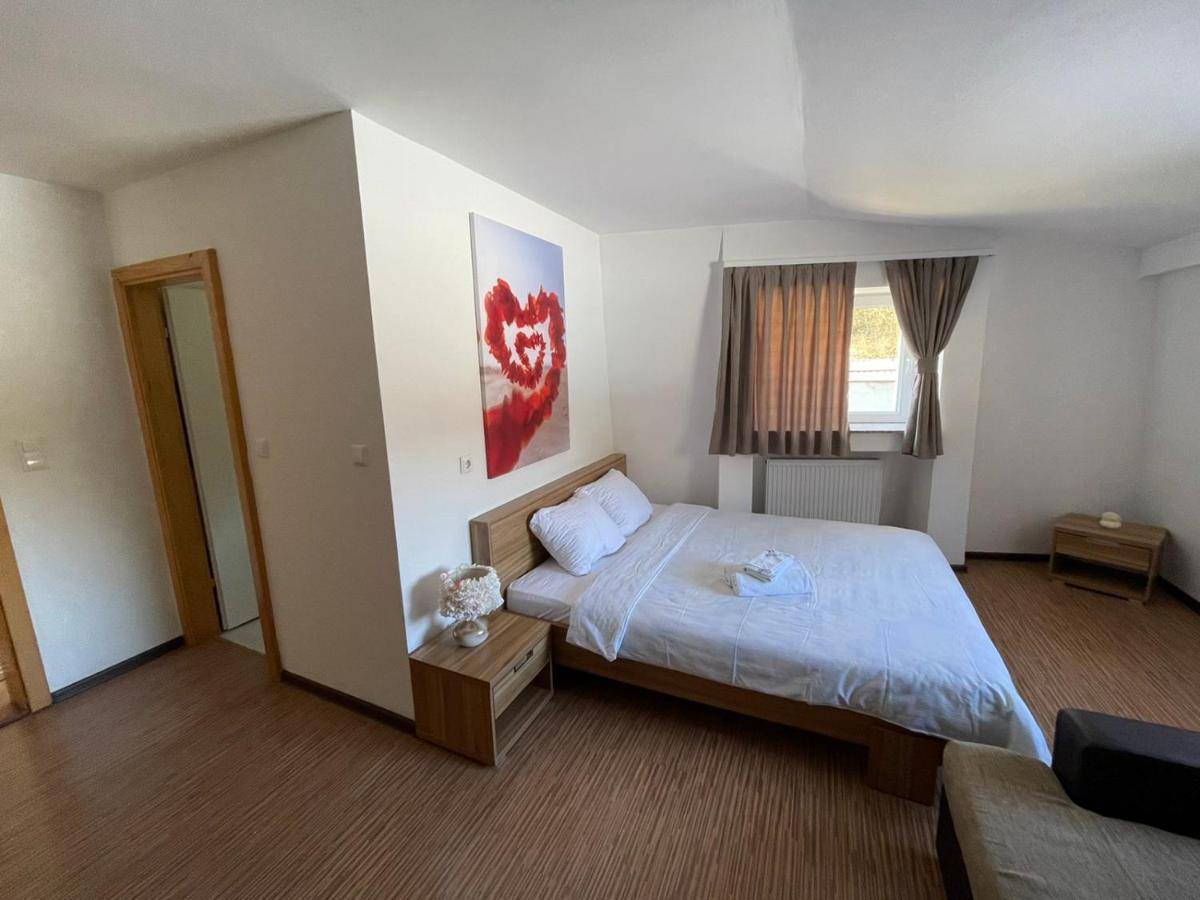Motel "Kula" Cazin Ngoại thất bức ảnh