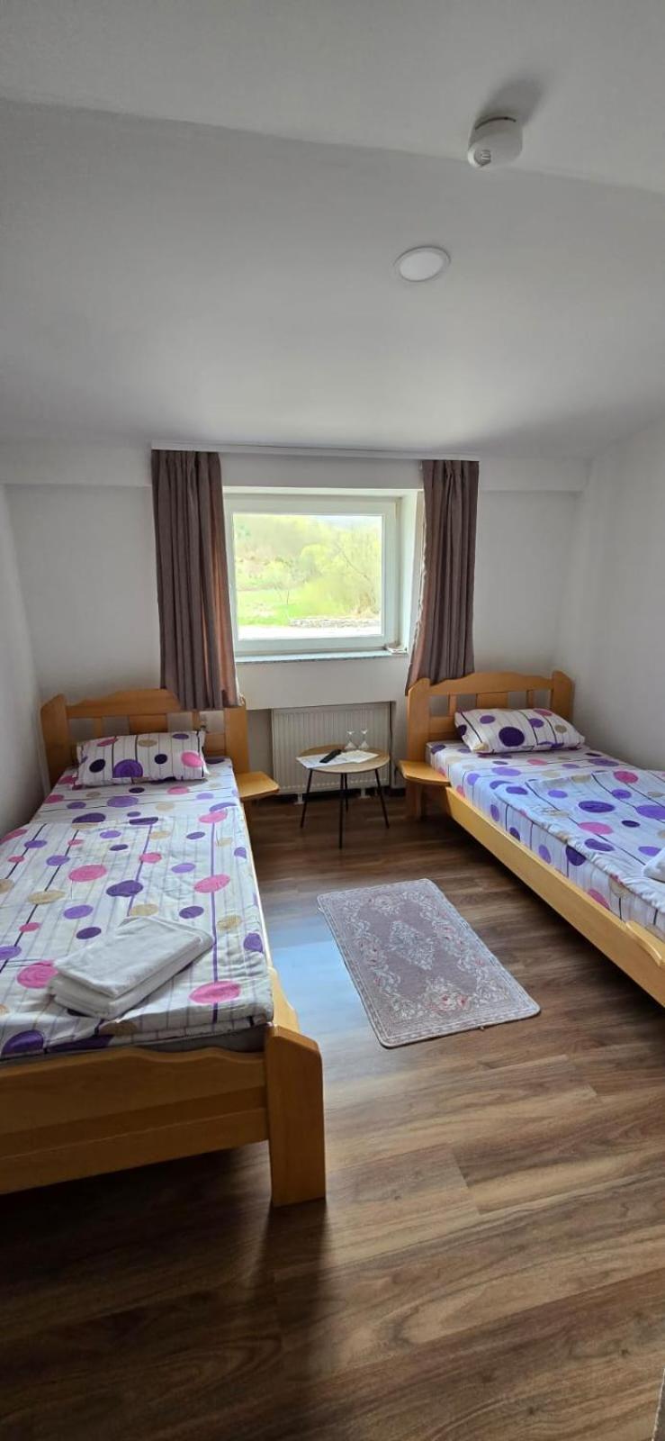 Motel "Kula" Cazin Ngoại thất bức ảnh