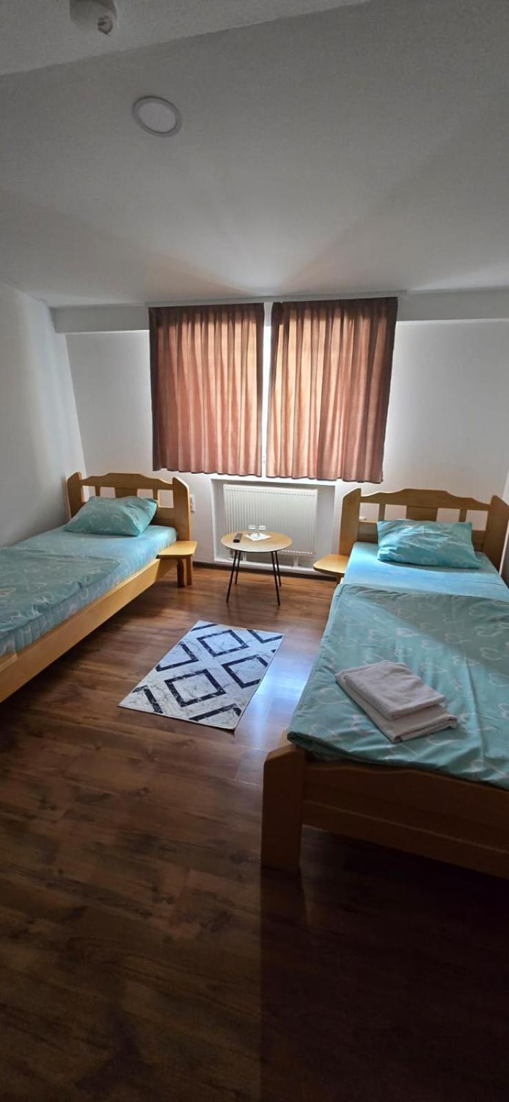 Motel "Kula" Cazin Ngoại thất bức ảnh