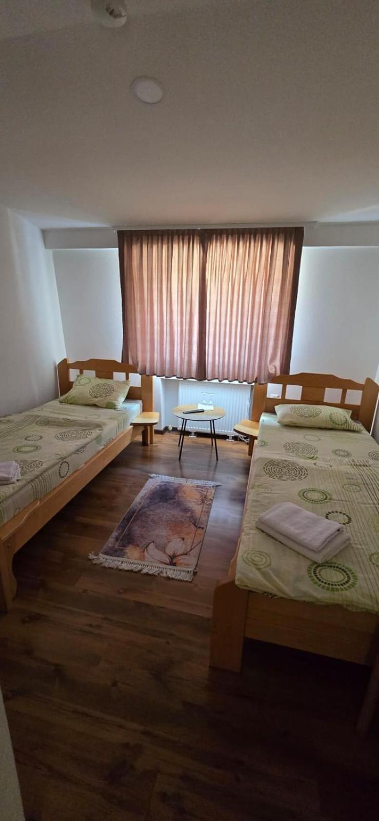 Motel "Kula" Cazin Ngoại thất bức ảnh